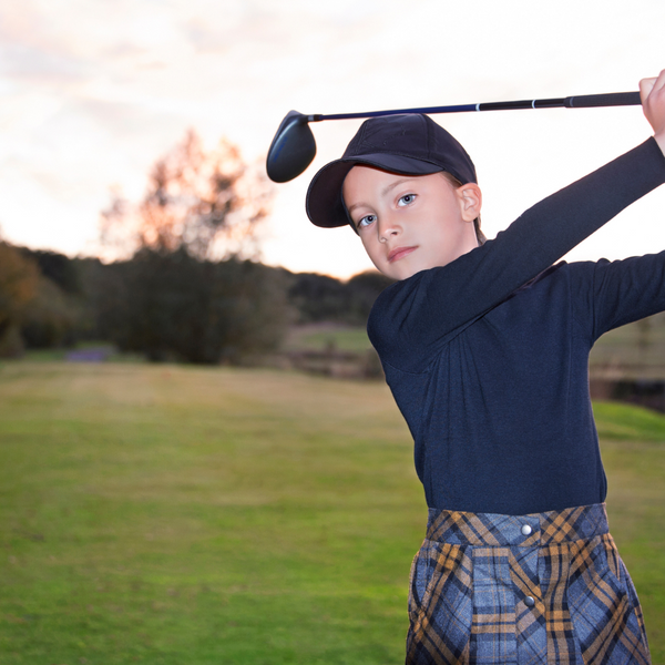 How Junior Golf Equipment Helps Young Players Develop Proper Swing Technique