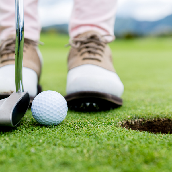 How to Read a Golf Green to Make More Putts